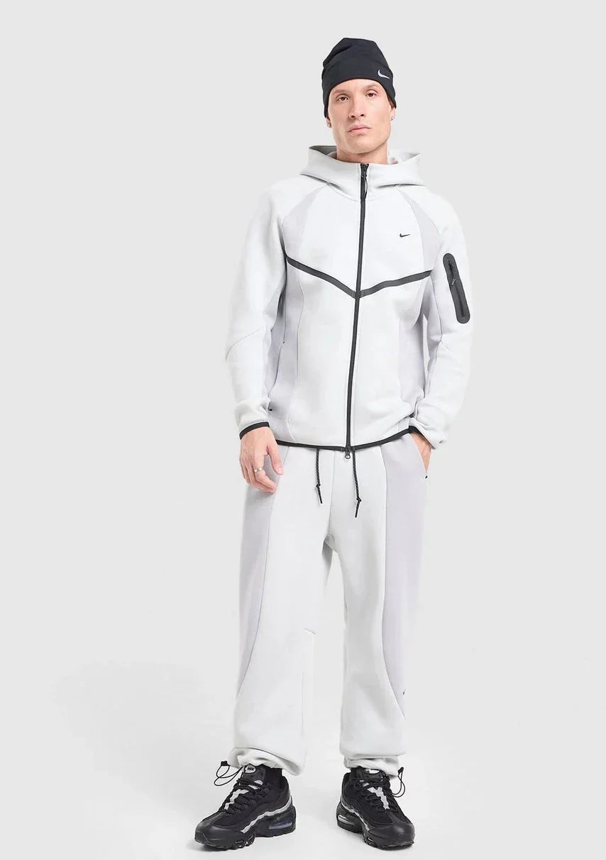 NXK|TECH FLEECE TRACKSUIT