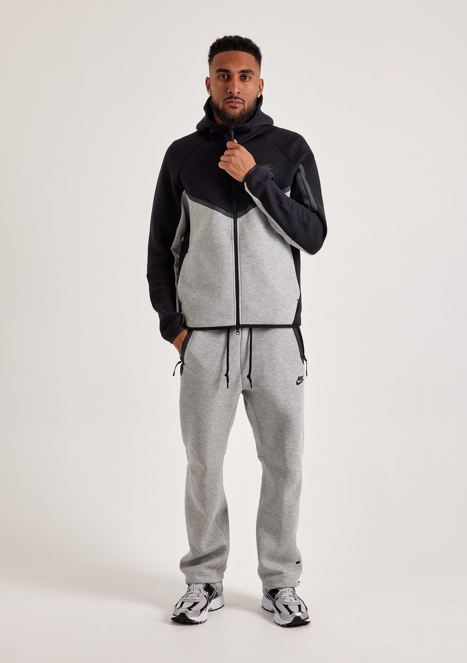 NXK|TECH FLEECE TRACKSUIT