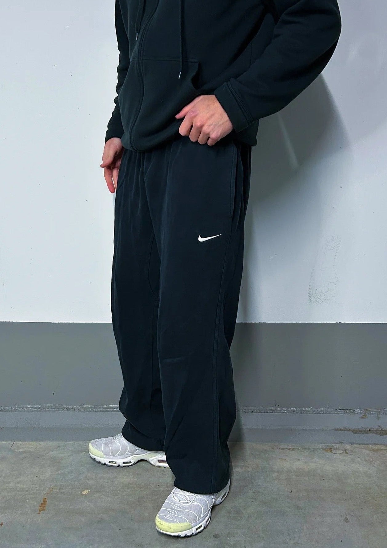 BAGGY JOGGERS
